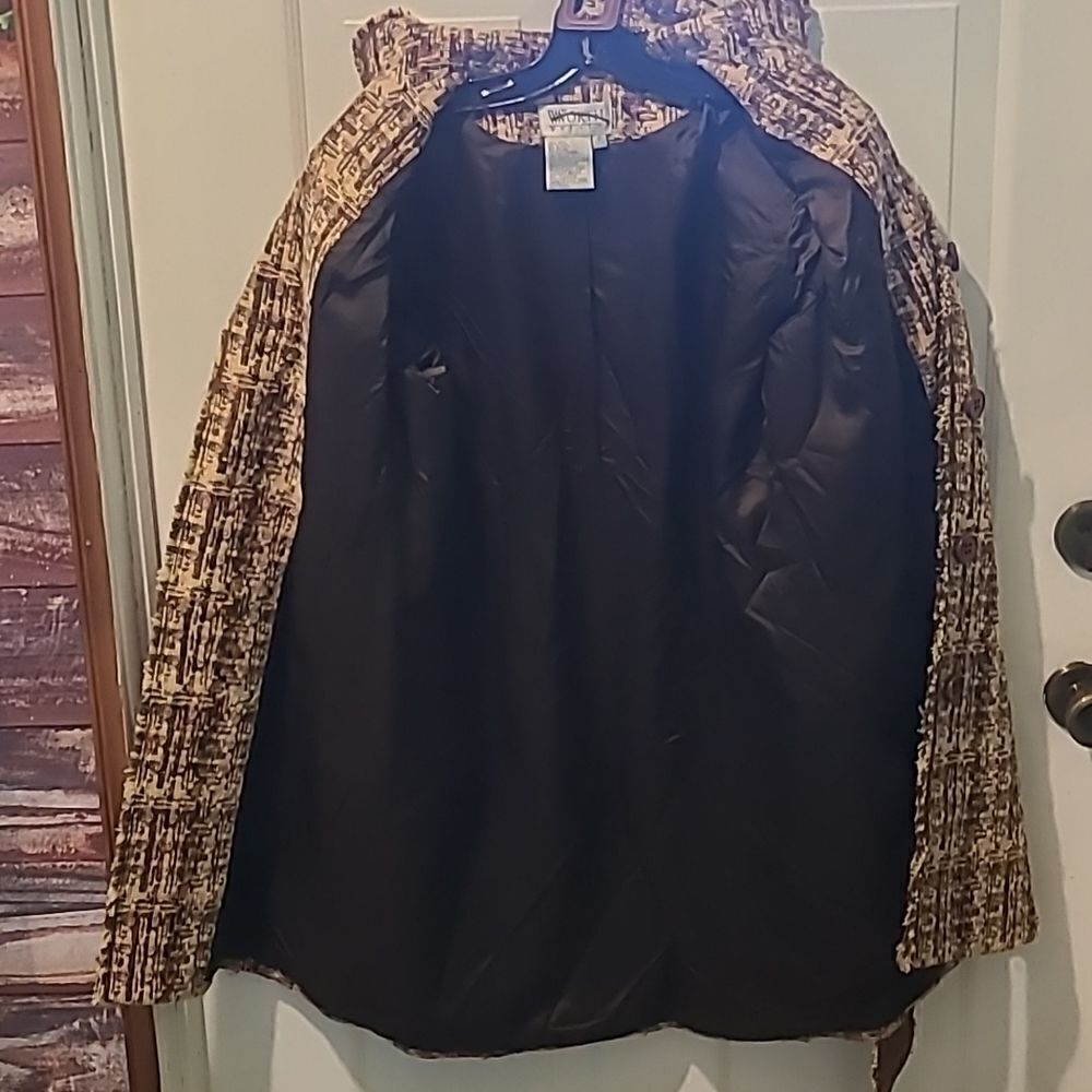 Ladies Small Worth lined Coat - Picture 9 of 14